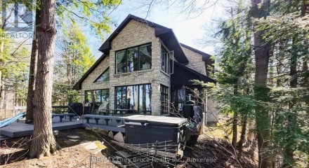 Residential - Single Family Home - Meaford, Canada - Canada
