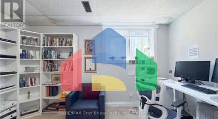 Residential - Single Family Home - Meaford, Canada - Canada