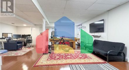 Residential - Single Family Home - Meaford, Canada - Canada