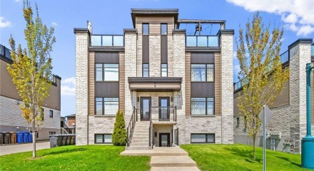 Residential - Two Level House - Mascouche, Canada - Canada