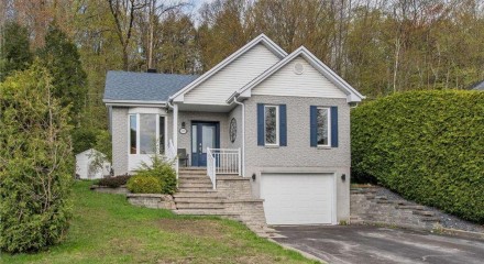 Residential - Bungalow - Mascouche, Canada - Canada