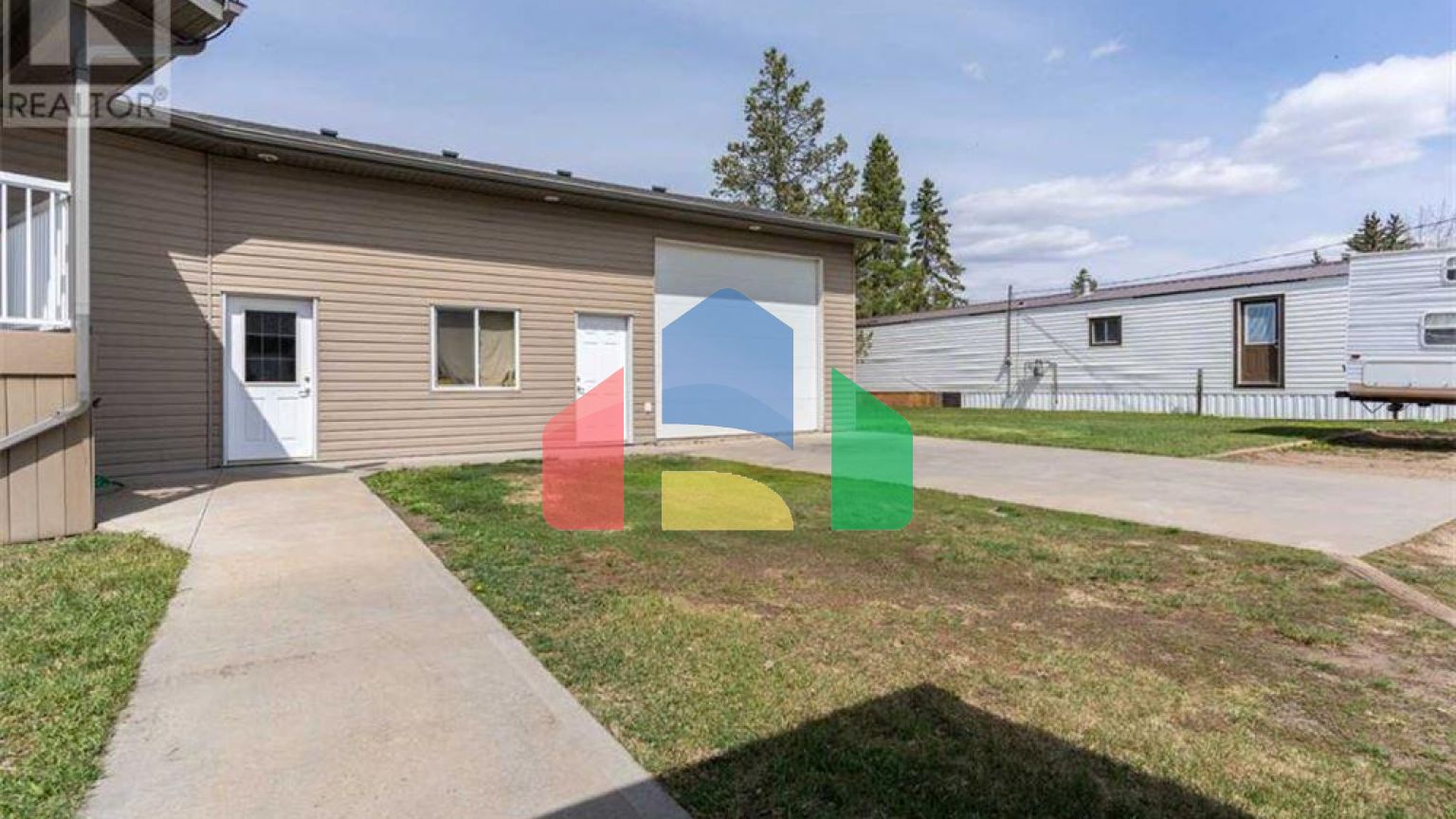 Residential - Single Family Home - Forestburg, Canada - Canada