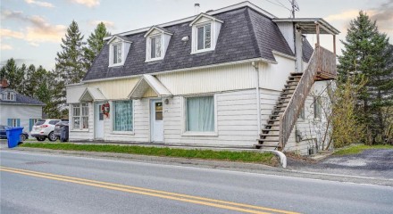 Residential - Duplex - Saint-Martin, Canada - Canada