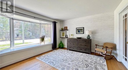 Residential - Single Family Home - Deep River, Canada - Canada