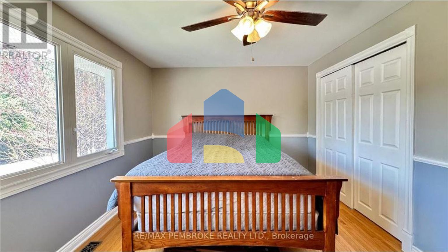 Residential - Single Family Home - Deep River, Canada - Canada