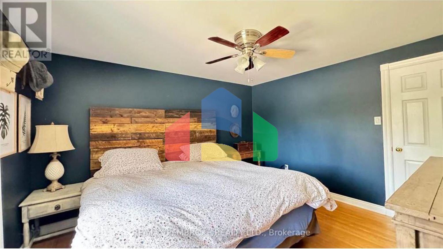 Residential - Single Family Home - Deep River, Canada - Canada