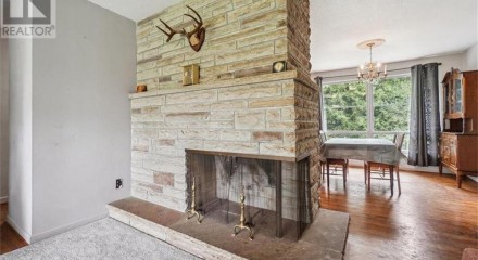 Residential - Single Family Home - Georgetown, Canada - Canada