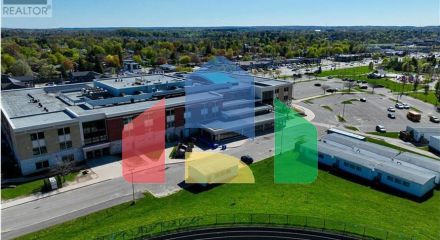 Residential - Single Family Home - Georgetown, Canada - Canada