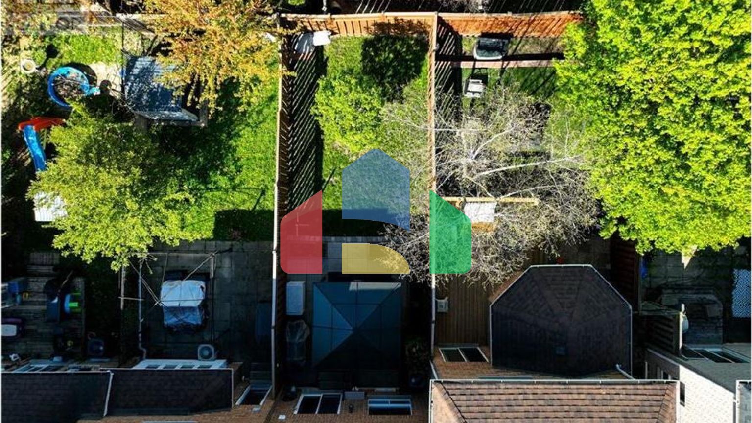 Residential - Single Family Home - Georgetown, Canada - Canada