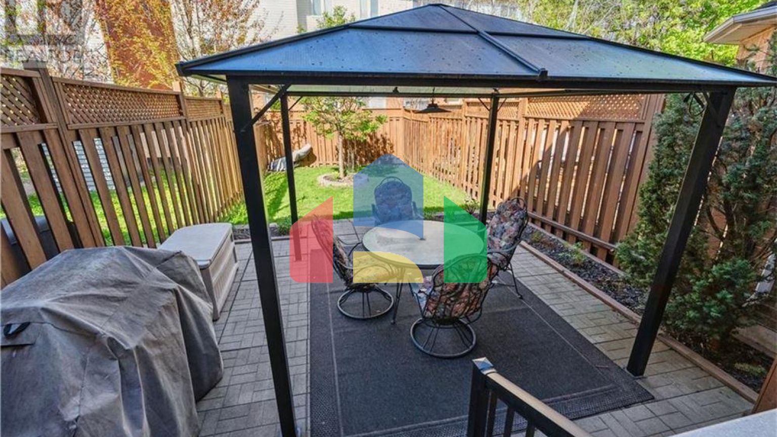 Residential - Single Family Home - Georgetown, Canada - Canada