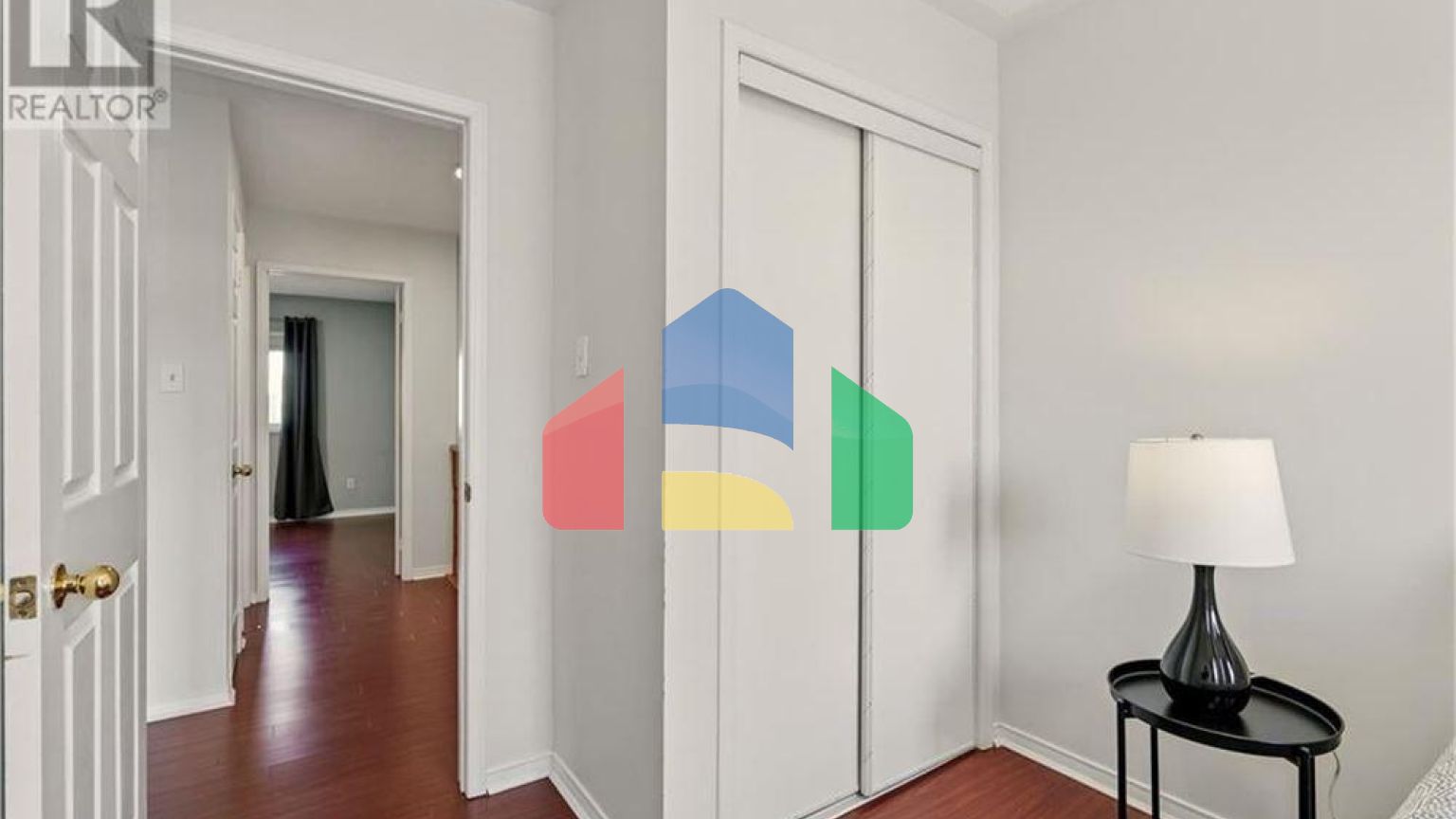 Residential - Single Family Home - Georgetown, Canada - Canada