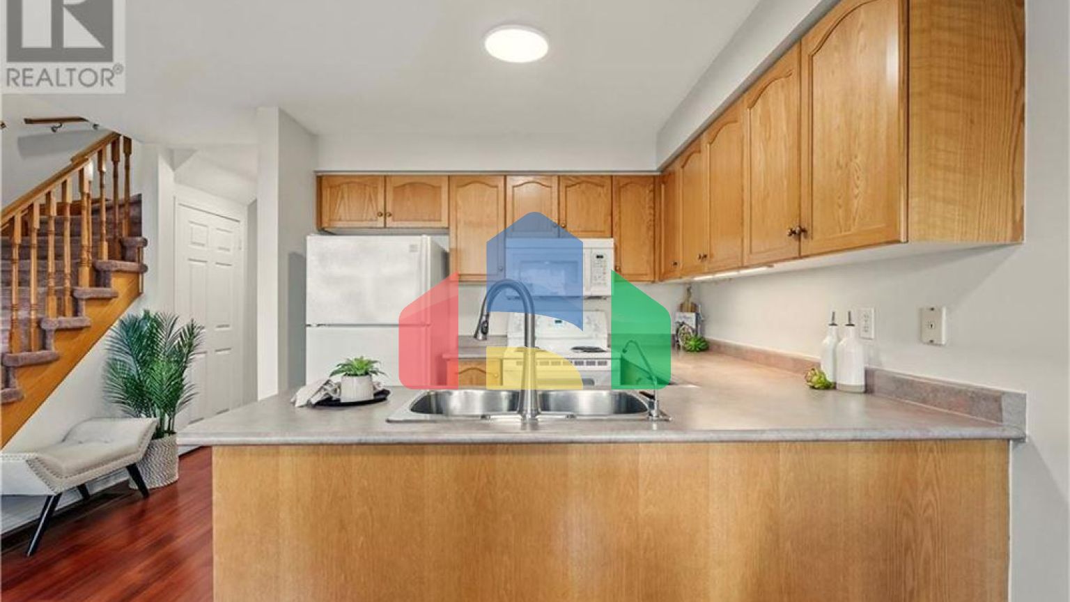 Residential - Single Family Home - Georgetown, Canada - Canada