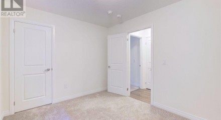 Residential - Single Family Home - Cambridge, Canada - Canada