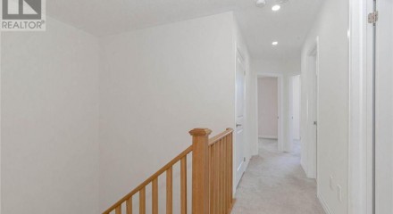 Residential - Single Family Home - Cambridge, Canada - Canada
