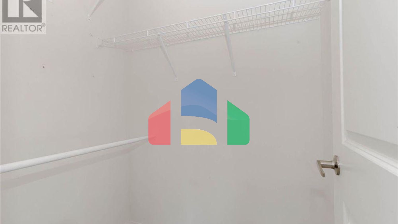 Residential - Single Family Home - Cambridge, Canada - Canada