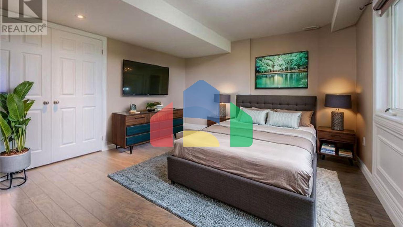 Residential - Single Family Home - Cambridge, Canada - Canada