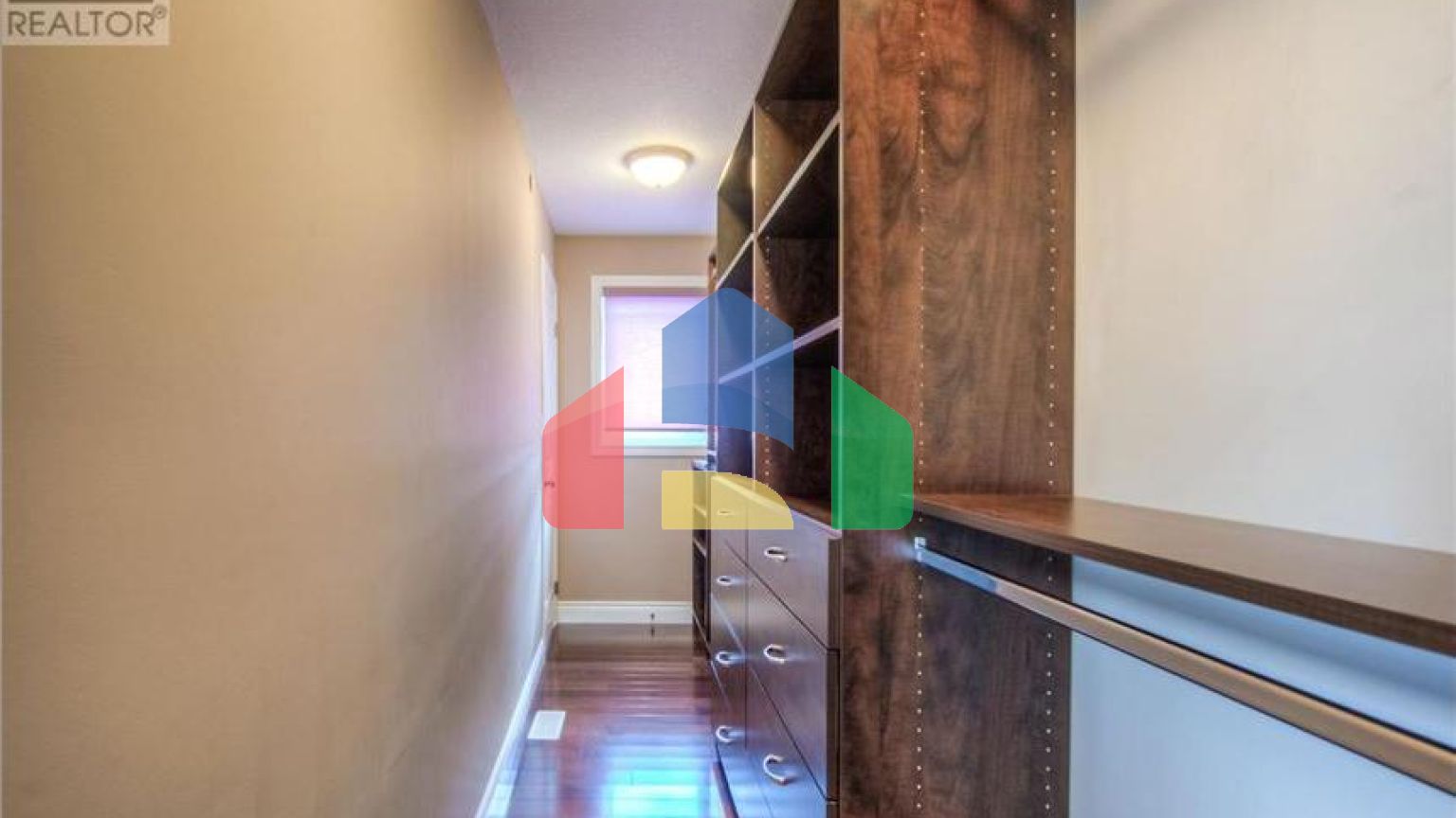 Residential - Single Family Home - Cambridge, Canada - Canada