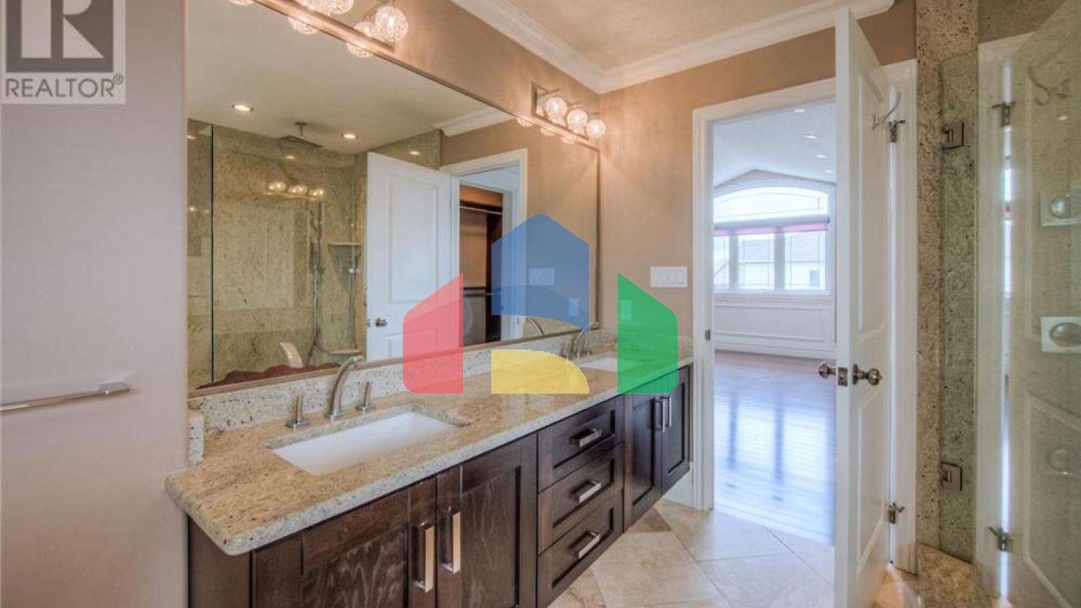 Residential - Single Family Home - Cambridge, Canada - Canada