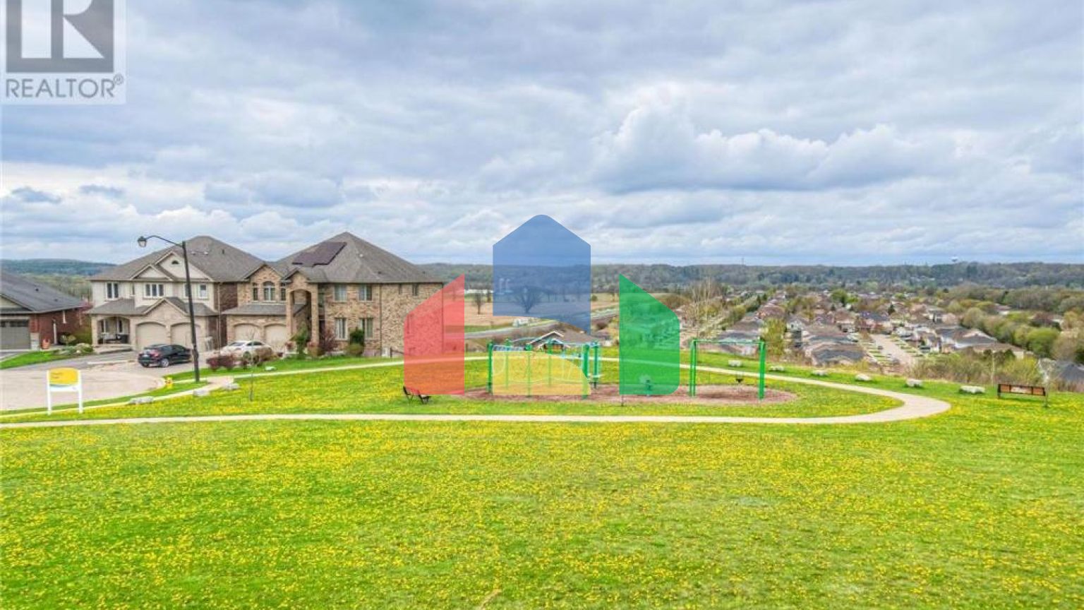 Residential - Single Family Home - Cambridge, Canada - Canada