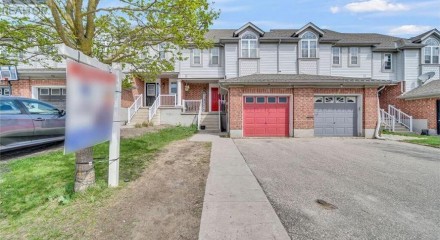 Residential - Single Family Home - Cambridge, Canada - Canada