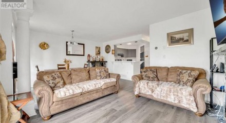 Residential - Single Family Home - Cambridge, Canada - Canada