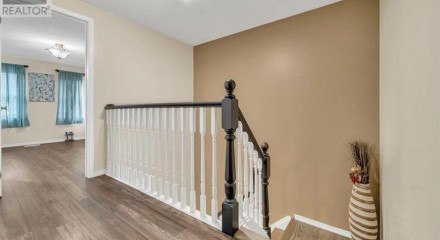 Residential - Single Family Home - Cambridge, Canada - Canada