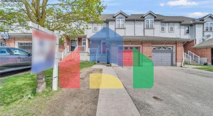 Residential - Single Family Home - Cambridge, Canada - Canada