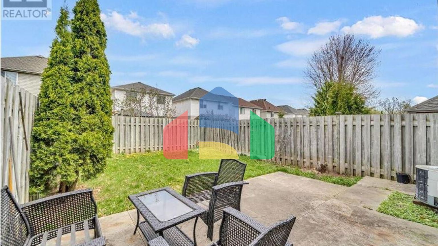 Residential - Single Family Home - Cambridge, Canada - Canada