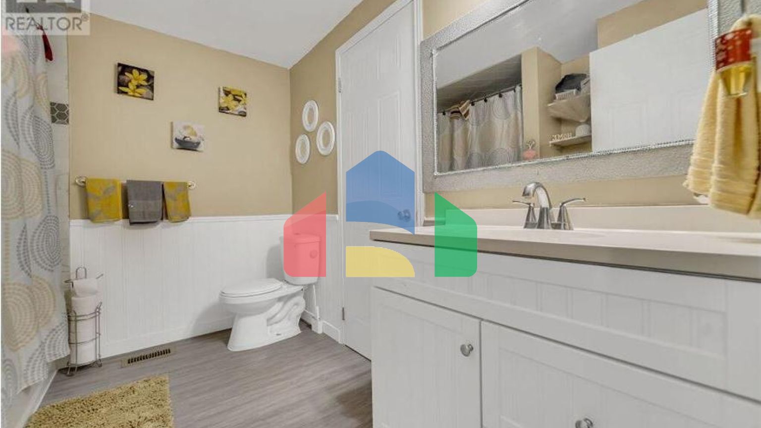 Residential - Single Family Home - Cambridge, Canada - Canada