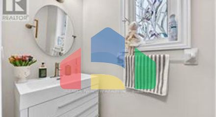 Residential - Single Family Home - Cambridge, Canada - Canada