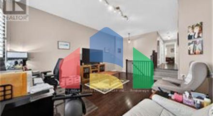 Residential - Single Family Home - Cambridge, Canada - Canada