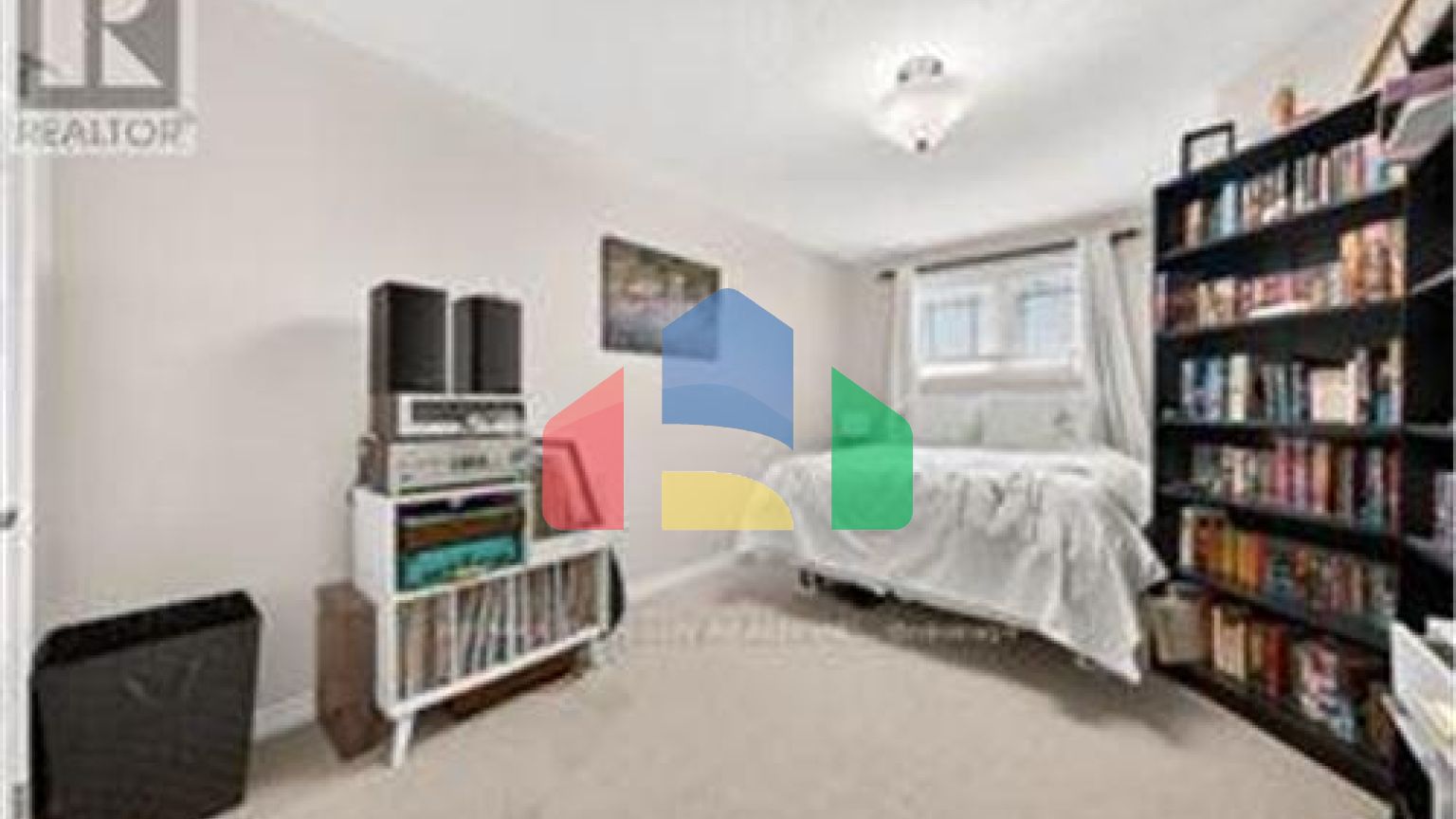 Residential - Single Family Home - Cambridge, Canada - Canada