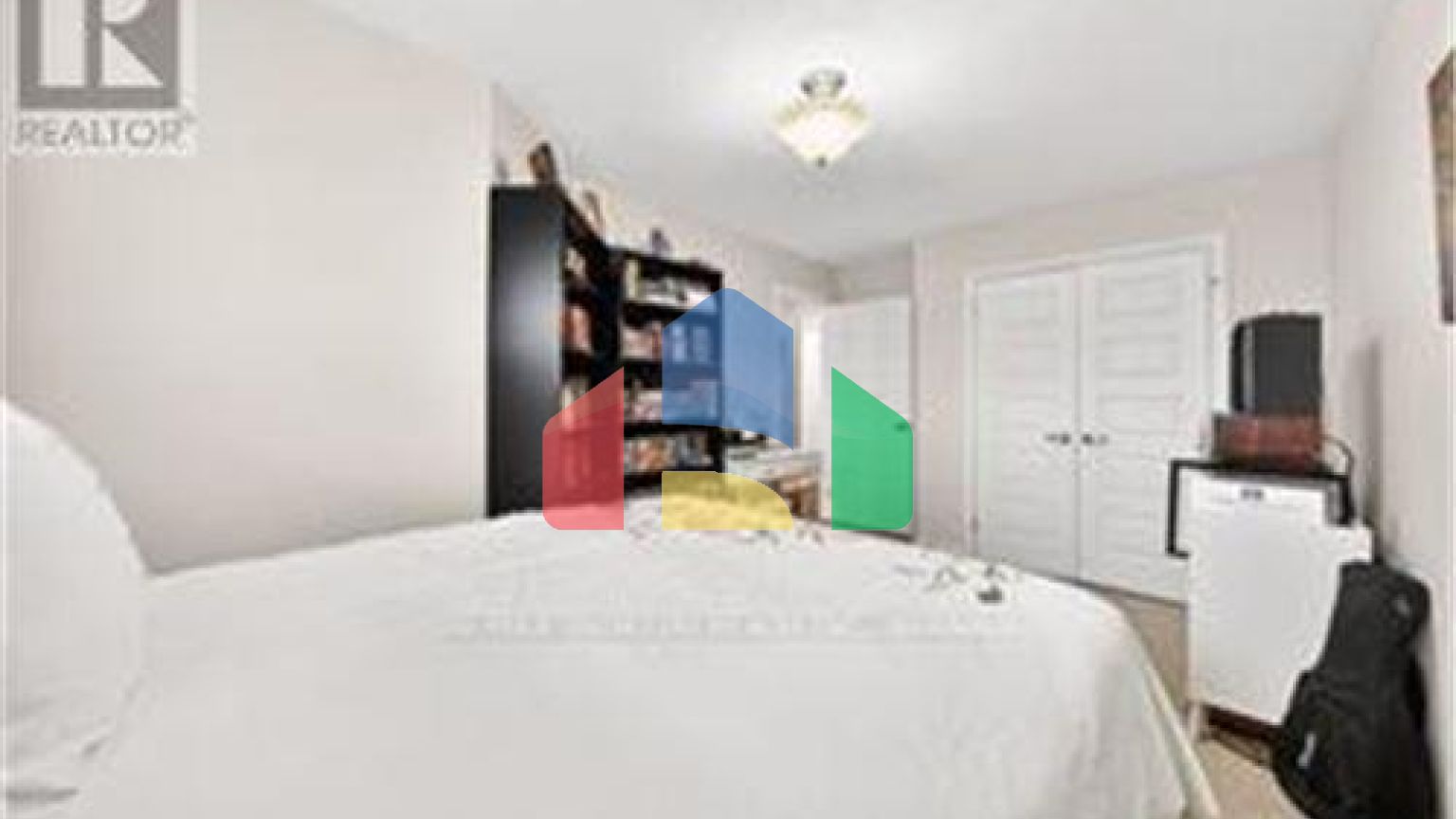 Residential - Single Family Home - Cambridge, Canada - Canada