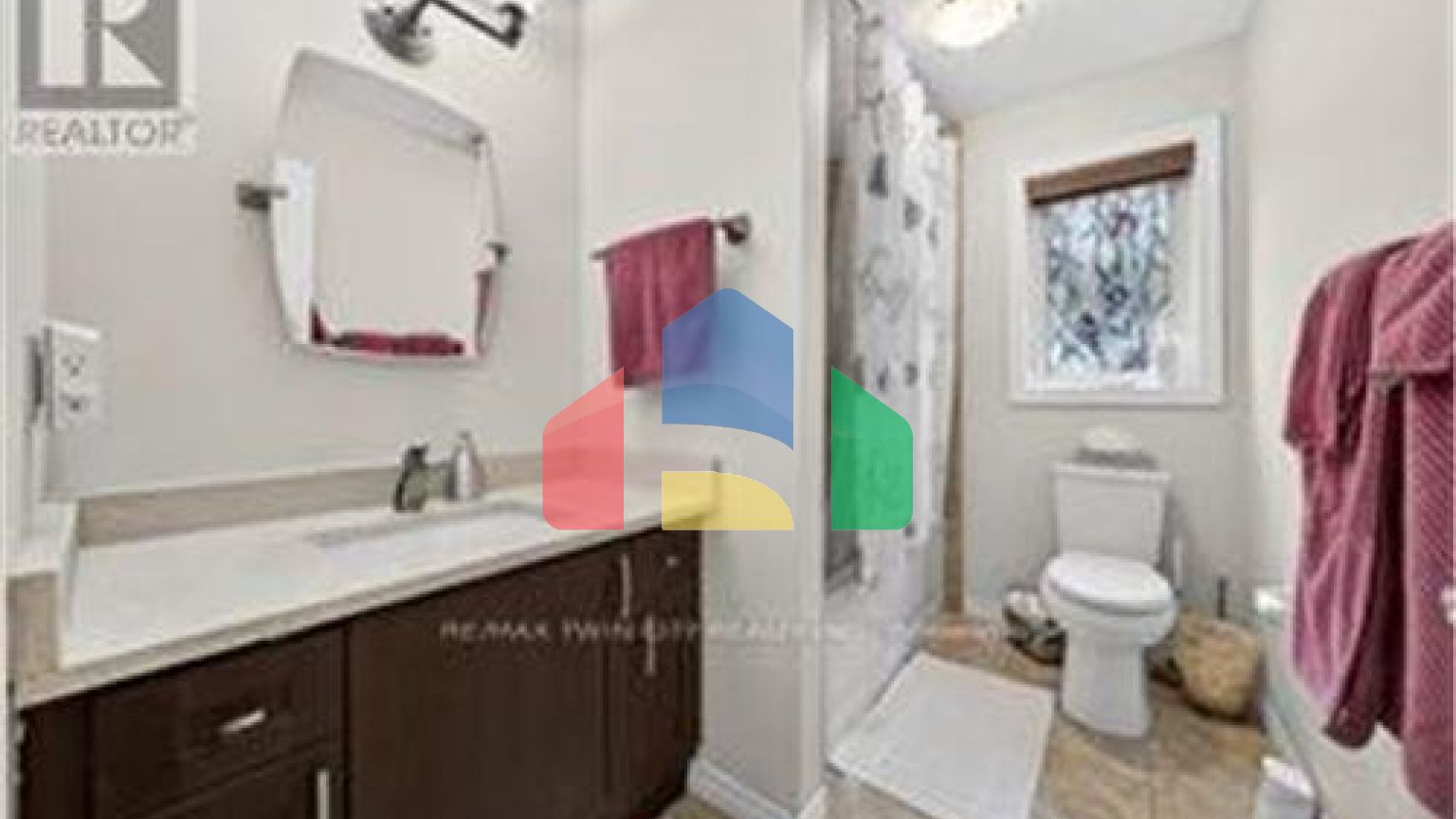 Residential - Single Family Home - Cambridge, Canada - Canada