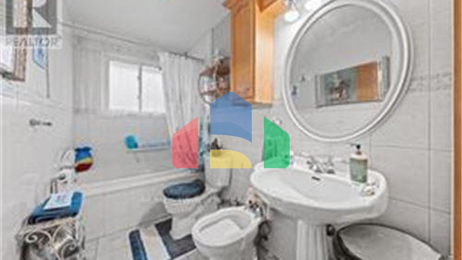 Residential - Single Family Home - Cambridge, Canada - Canada