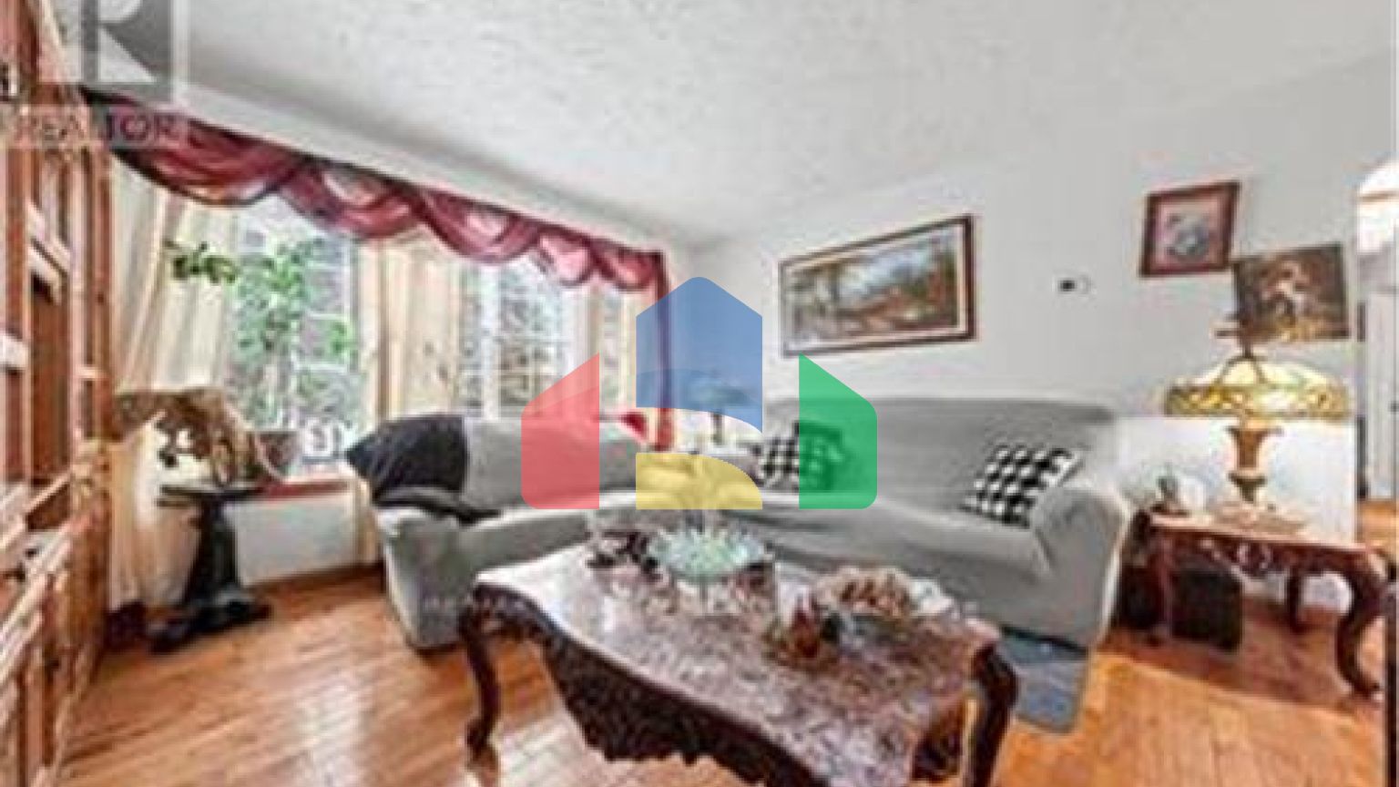 Residential - Single Family Home - Cambridge, Canada - Canada