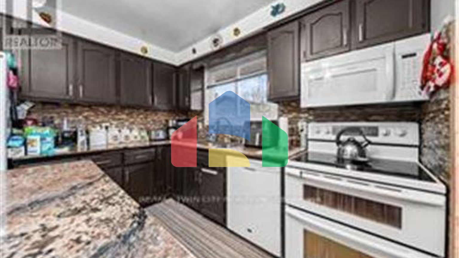 Residential - Single Family Home - Cambridge, Canada - Canada