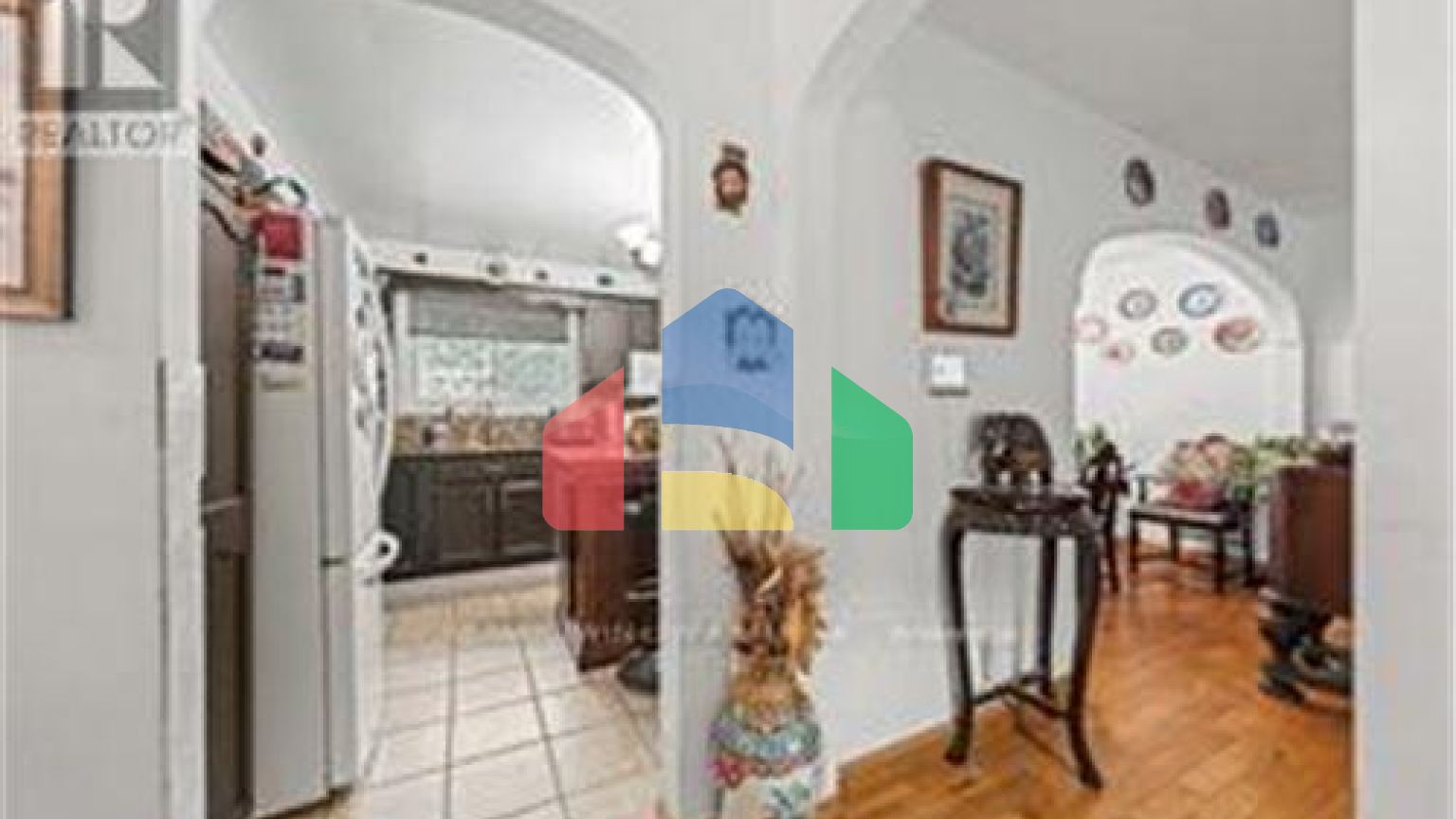 Residential - Single Family Home - Cambridge, Canada - Canada