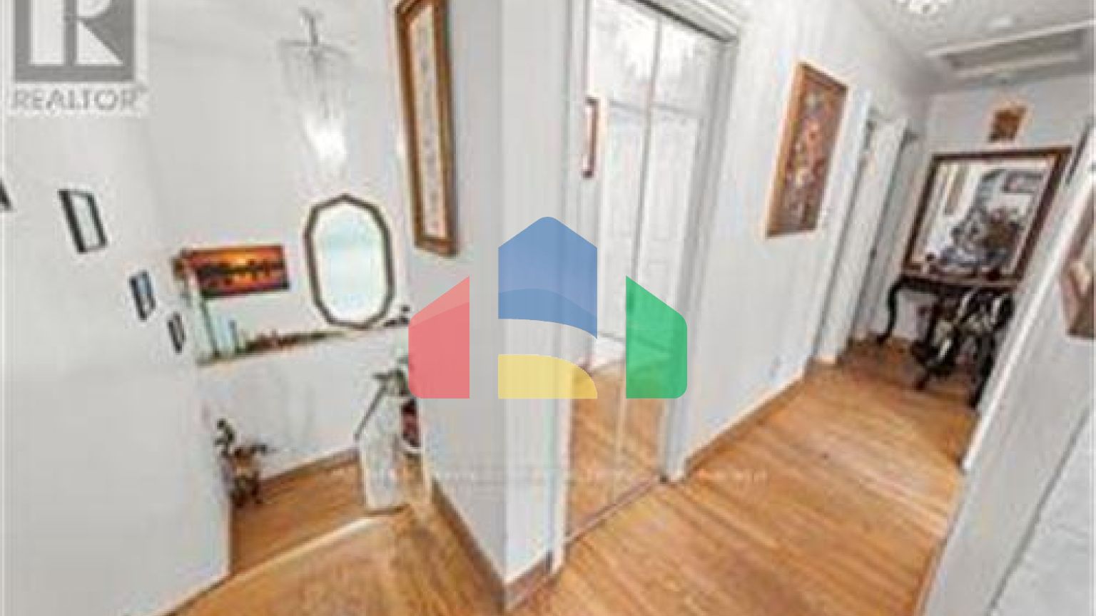 Residential - Single Family Home - Cambridge, Canada - Canada