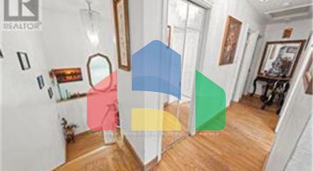 Residential - Single Family Home - Cambridge, Canada - Canada