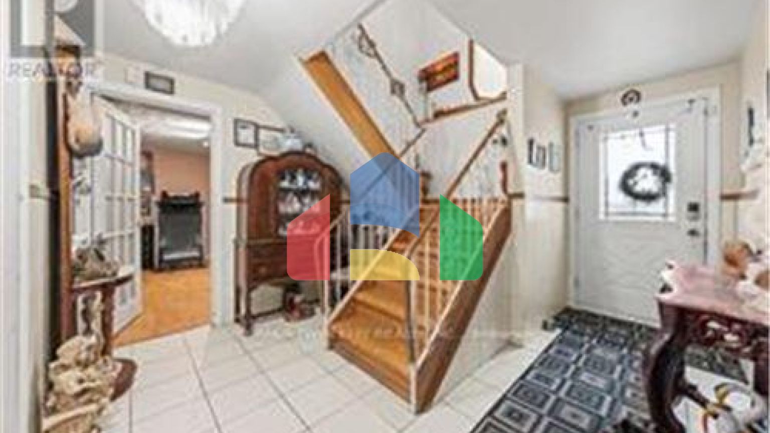 Residential - Single Family Home - Cambridge, Canada - Canada