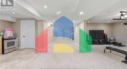 Residential - Single Family Home - Cambridge, Canada - Canada