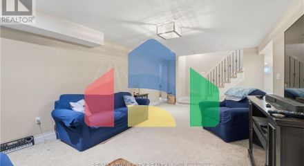 Residential - Single Family Home - Cambridge, Canada - Canada