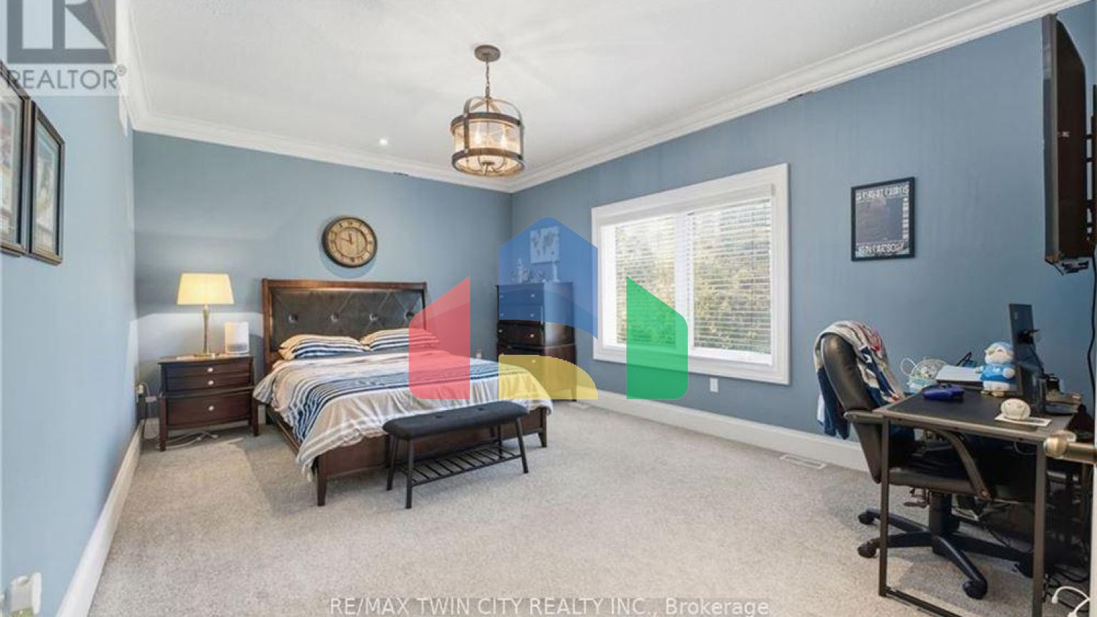 Residential - Single Family Home - Cambridge, Canada - Canada