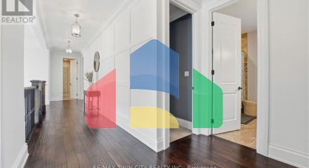 Residential - Single Family Home - Cambridge, Canada - Canada