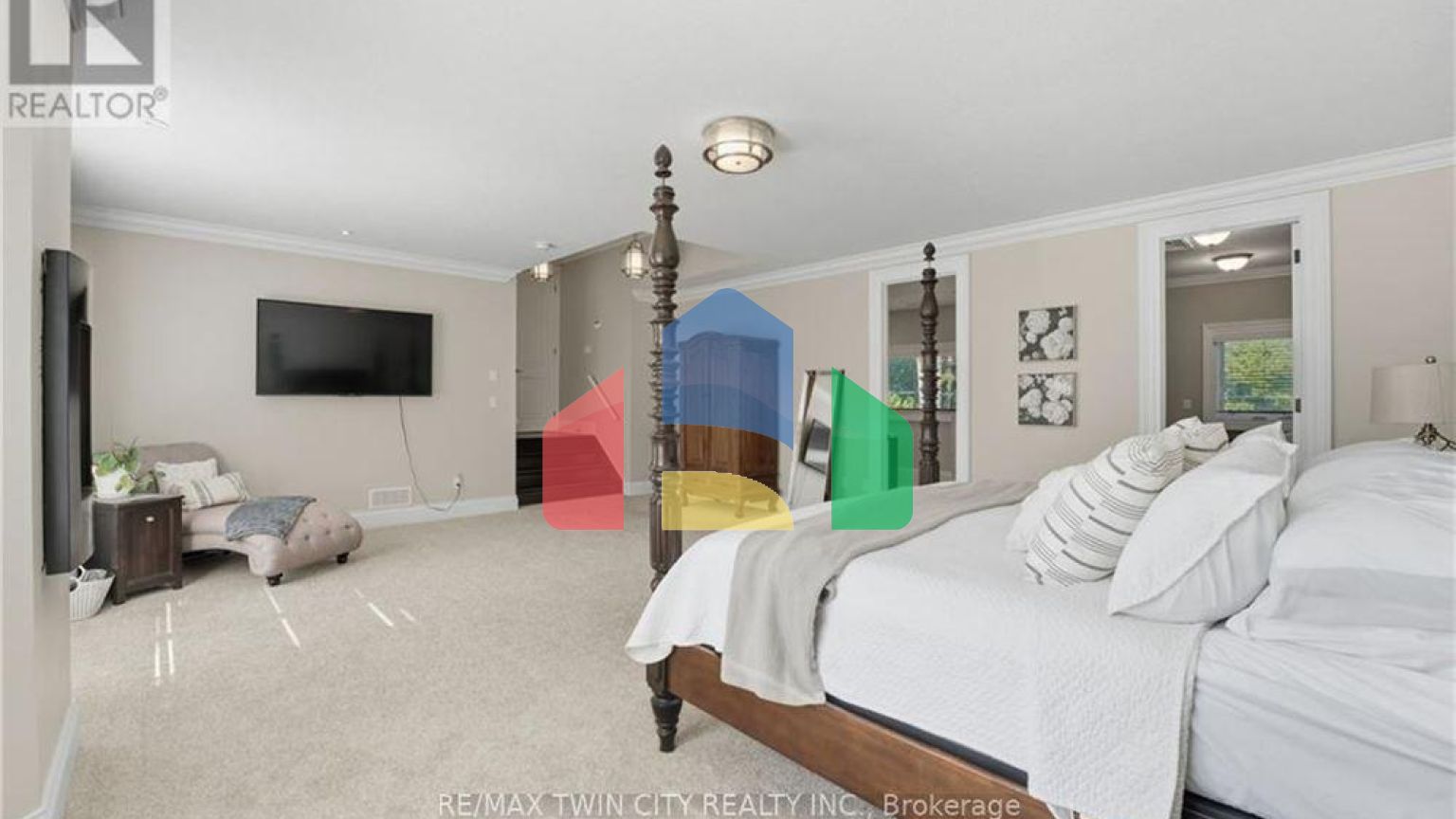 Residential - Single Family Home - Cambridge, Canada - Canada