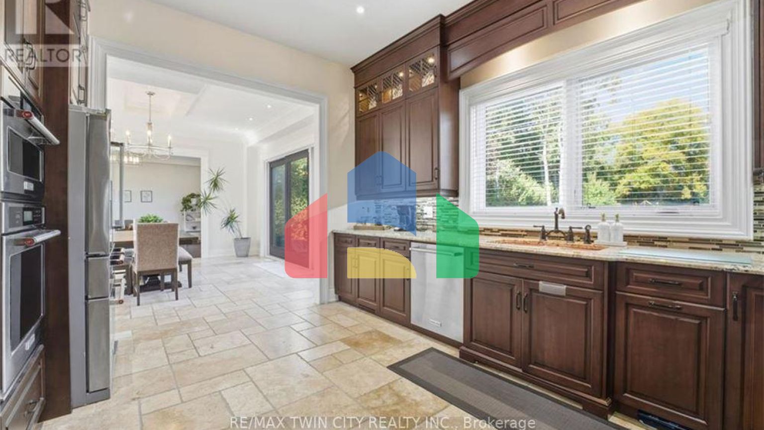 Residential - Single Family Home - Cambridge, Canada - Canada