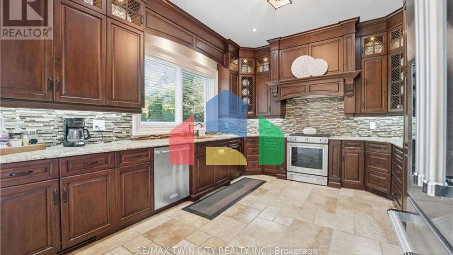 Residential - Single Family Home - Cambridge, Canada - Canada