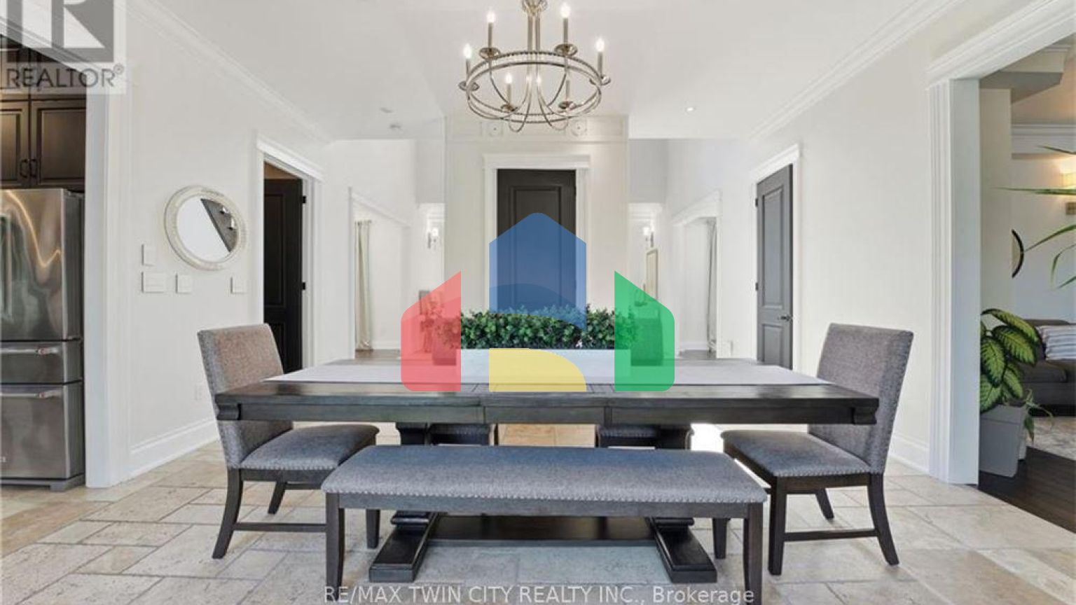 Residential - Single Family Home - Cambridge, Canada - Canada