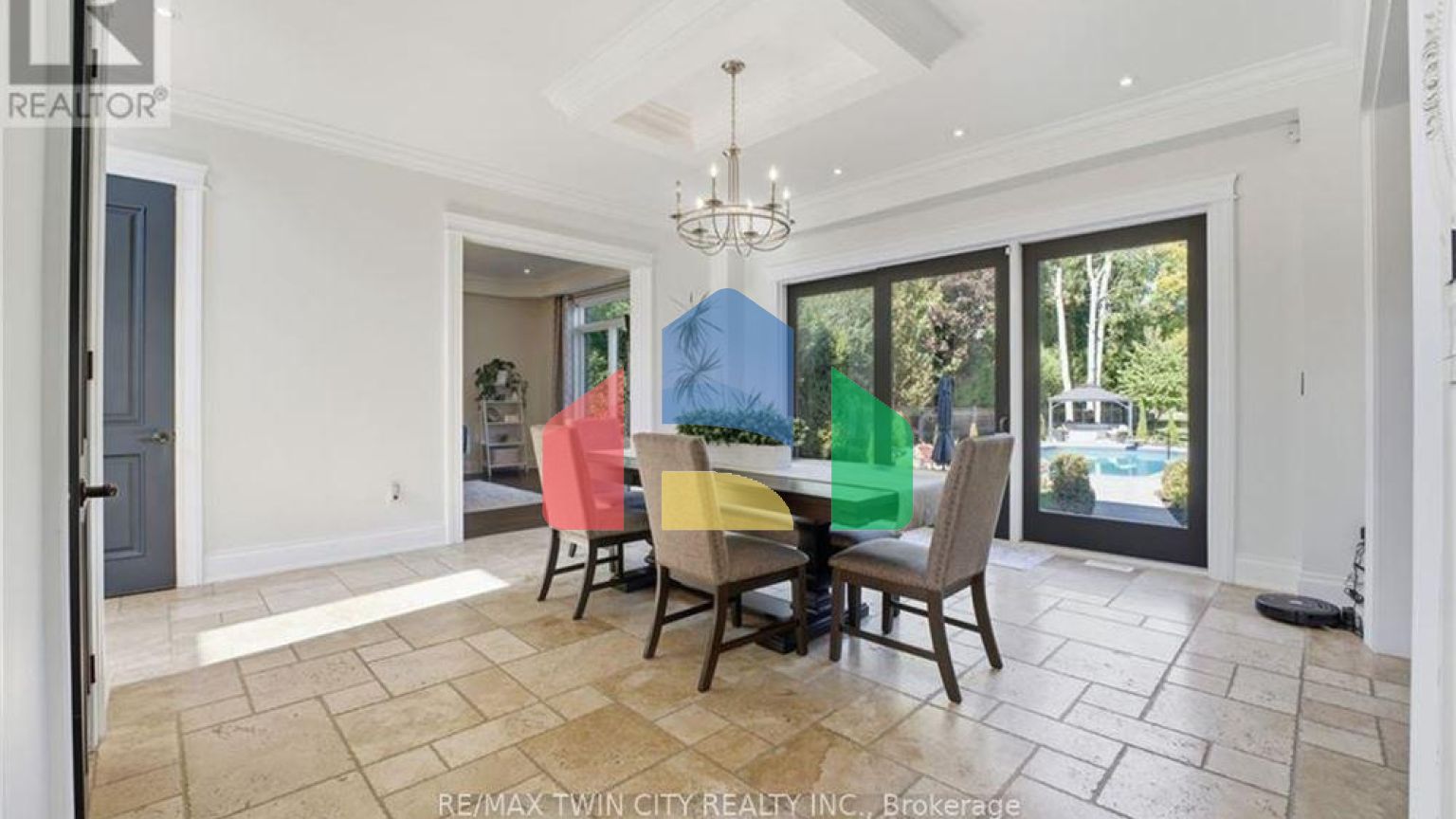 Residential - Single Family Home - Cambridge, Canada - Canada